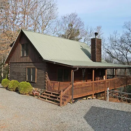 Bucking Bison - Pet Friendly, Mountain View, Hot Tub, Game Room, Fire Pit And More!
